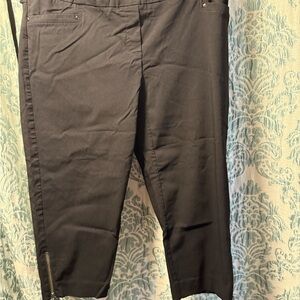 Reitmans Black Capri Pants Casual Style